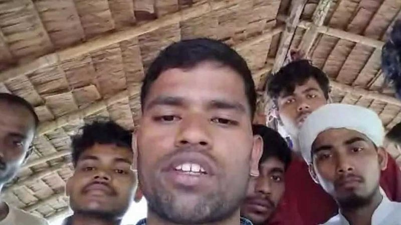রোহিঙ্গাদের নিয়ে মিয়ানমারের কাছাকাছি ‘সাগরে ফেলে দিচ্ছে’ ভারত