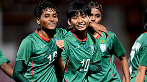 থুইনুই, প্রীতি ও রিয়ার গোলে নেপালকে হারাল বাংলাদেশ
