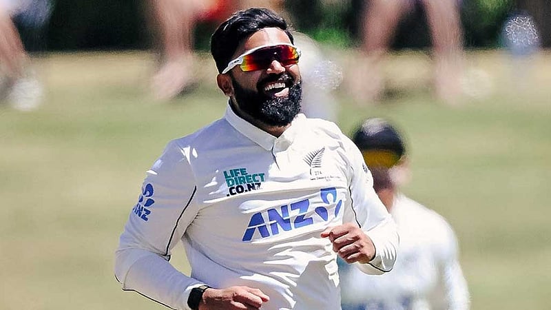 বিদেশে ৮৫ উইকেটের পর দেশে প্রথম, বিচিত্র রেকর্ডের পর এজাজের হাসি