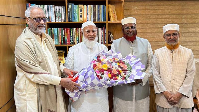 একাত্তরে তো জামায়াতের বিরুদ্ধে যুদ্ধ করিনি, তাহলে ঝগড়াঝাঁটি কেন: আখতারুজ্জামান