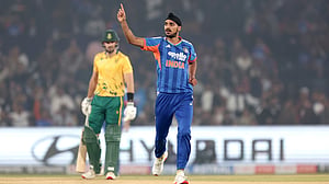 ১৩ বলের ওভারে আর্শদিপের অনাকাঙ্ক্ষিত রেকর্ড