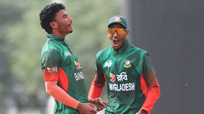 শ্রীলঙ্কাকে হারিয়ে সেমিতে পাকিস্তানের সামনে বাংলাদেশ