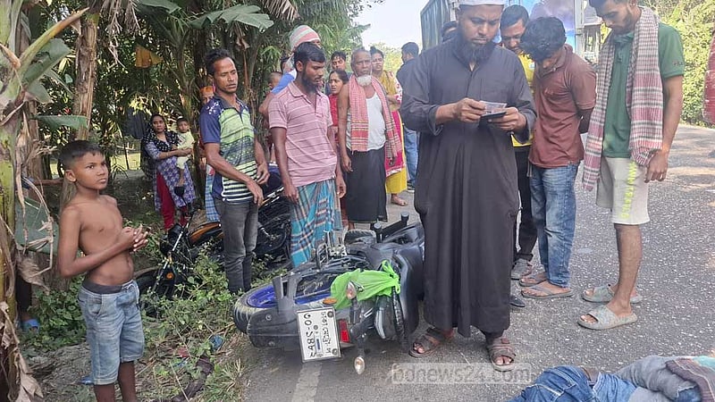 কুয়াকাটা থেকে ফেরার পথে ট্রাক চাপায় স্বামী নিহত, স্ত্রী আহত