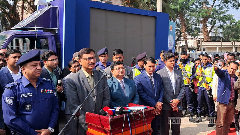 ‘নির্বাচিত সরকারের কাছে ক্ষমতা হস্তান্তর করে আমরা সরে যাব’