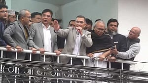 দেশ গড়তে যার যার অবস্থান থেকে সবাইকে উদ্যোগী হওয়ার আহ্বান তারেকের