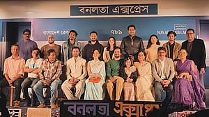 এক ঝাঁক তারকার ‘বনলতা এক্সপ্রেস’ যাত্রার অপেক্ষায়