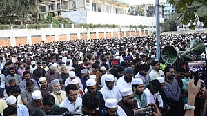 চট্টগ্রামে হাদির গায়েবানা জানাজা, বিক্ষোভ মিছিল