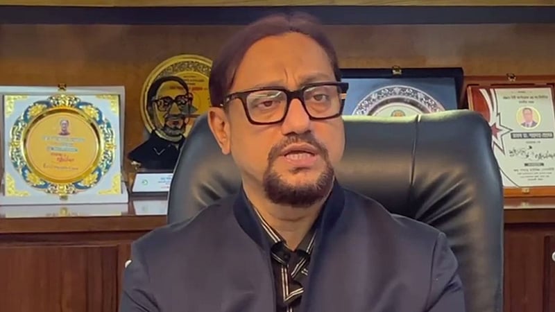 চট্টগ্রাম বন্দরে চাঁদাবাজ কারা, নৌ উপদেষ্টার কাছে জানতে চান মেয়র