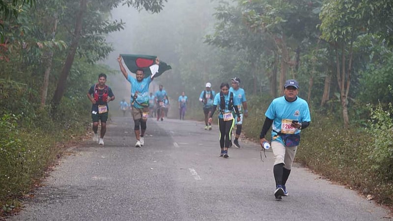 আলীকদম-পোয়ামুহুরী সড়কে ‘আল্ট্রা ম্যারাথন’