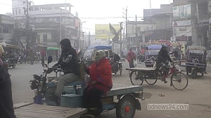 চুয়াডাঙ্গায় তীব্র শীত, দিনমজুর-কৃষি শ্রমিকদের দুর্ভোগ চরমে