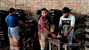 চুয়াডাঙ্গায় ভোক্তা অধিকার সংরক্ষণের অভিযানে ২ প্রতিষ্ঠানকে জরিমানা
