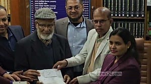 ভোটাররা ইচ্ছামত ভোট দিয়ে বিগত সময়ের প্রতিশোধ নেবেন: মোশাররফ