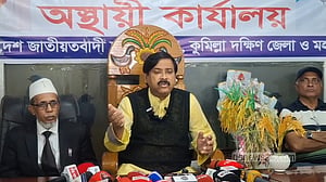 মনোনয়নপত্র কেনার পর দিন সাবেক মেয়র সাক্কু বললেন, ‘ভুল হয়েছে’