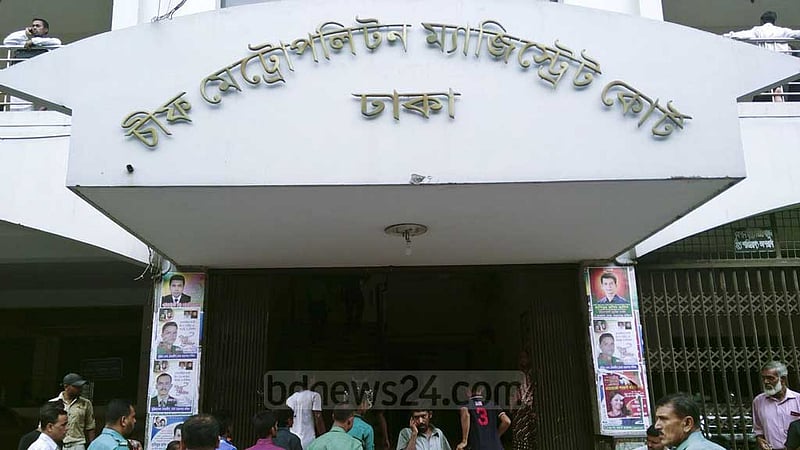 জুলাই স্মৃতি ফাউন্ডেশনের ১৪ জনের বিরুদ্ধে আদালতে অভিযোগ