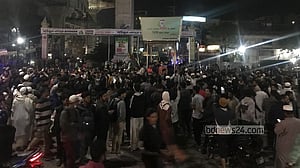 চট্টগ্রামে ভারতীয় সহকারী হাই কমিশন কার্যালয়ে ইট-পাটকেল নিক্ষেপ