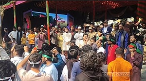 চবিতে বিজয় দিবসের অনুষ্ঠানে অধ্যাপক শামীম, ছাত্রদলের বর্জন