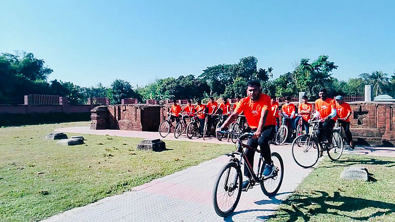 আত্মহত্যা প্রতিরোধে সাইকেল শোভাযাত্রা ‘ঐক্যতান’