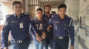আশুলিয়ায় বিশ্ববিদ্যালয় শিক্ষার্থীকে ‘ধর্ষণ’, সহপাঠীকে কারাফটকে জিজ্ঞাসাবাদের নির্দেশ