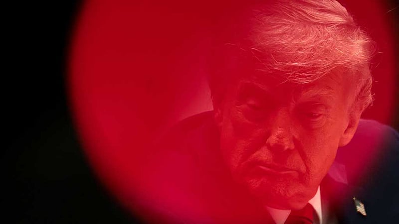 ধনীদের জন্য চালু হল ট্রাম্পের ‘গোল্ড কার্ড’ ভিসা