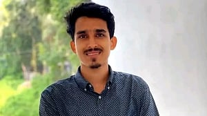 চবি শিক্ষার্থীর ঝুলন্ত লাশ উদ্ধার
