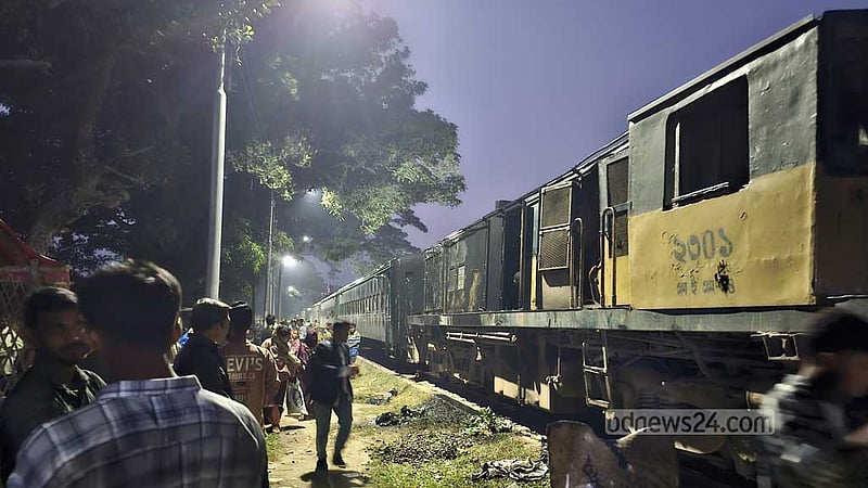 শ্রীপুরে ইঞ্জিন বিকল: ৩ ঘণ্টা পর ঢাকা-ময়মনসিংহ ট্রেন চলাচল শুরু
