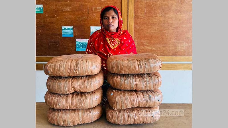 গোপালগঞ্জে ১৬ কেজি গাঁজাসহ দম্পতি গ্রেপ্তার