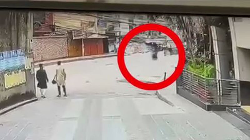 হাদির ওপর হামলা সাংবিধানিক অধিকারের ওপর চরম আঘাত: ঢাবি সাদা দল
