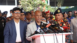 ফায়ার সার্ভিস ৬২ হাজার স্বেচ্ছাসেবক তৈরি করছে: উপদেষ্টা জাহাঙ্গীর