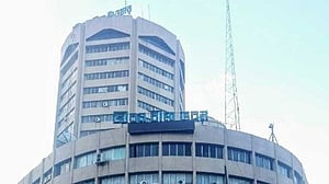 সংশোধন হচ্ছে আইন, পুনঃবীমা করা যাবে বিদেশি কোম্পানিতেও