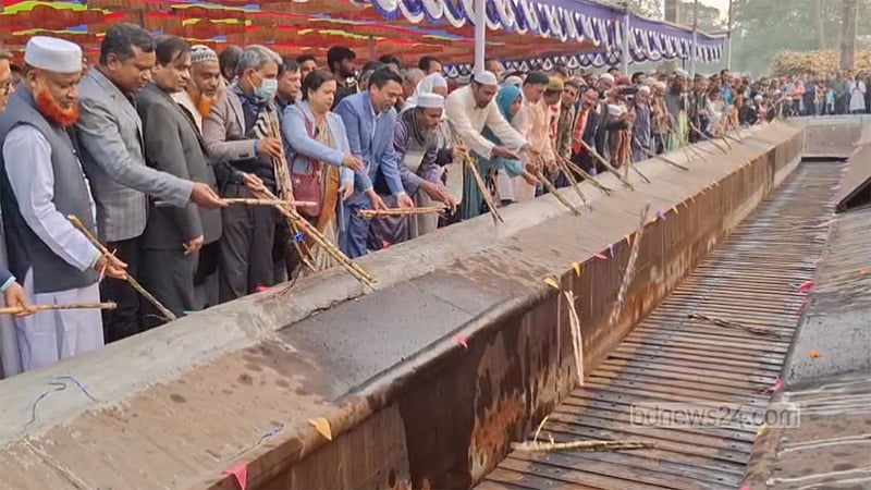 ৫৮ কোটি টাকা লোকসান নিয়ে জয়পুরহাট চিনিকলে আখ মাড়াই শুরু