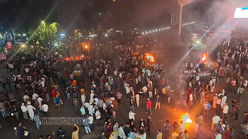 ১৬ ডিসেম্বরেই এনইআইআর, অবৈধ ফোন বেচা যাবে মার্চ পর্যন্ত: অসন্তুষ্ট ব্যবসায়ীদের বিক্ষোভ