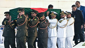 স্বামীর পাশে সমাহিত খালেদা জিয়া