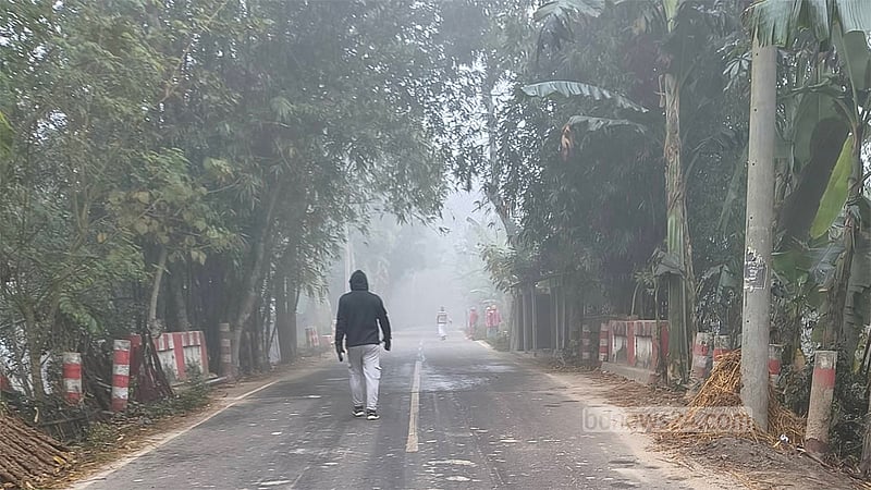 হিমেল বাতাসে কাঁপছে কুড়িগ্রামের চরবাসী
