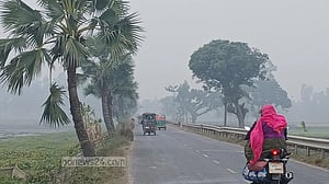 কুয়াশার চাদরে ঢেকেছে কুড়িগ্রাম, সর্বনিম্ন তাপমাত্রা ১১.৫