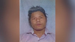 বুড়িমারী স্থলবন্দরে ট্রাকে ‘ঘুমন্ত অবস্থায়’ ভারতীয় চালকের মৃত্যু