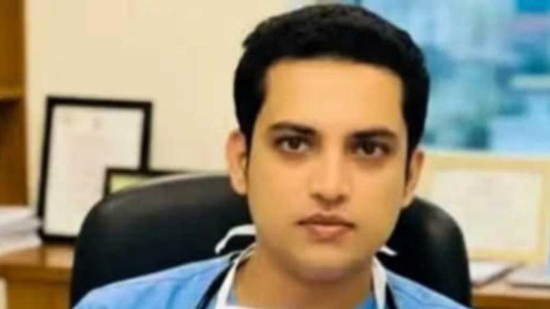 মাদারীপুরে প্রেমিকাকে ভিডিও কলে রেখে গলায় ফাঁস নিলেন চিকিৎসক