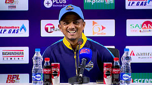 ‘ঝড়-তুফান’ পেরিয়ে ‘কমিটির দলের’ জয়ের হাসি