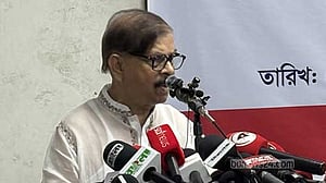 ঋণ খেলাপি: রিট খারিজ, নির্বাচনে বাধায় পড়লেন নাগরিক ঐক্যের মান্না
