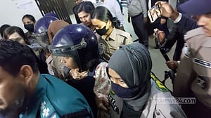 হাদিকে হত্যাচেষ্টা: সন্দেহভাজন ফয়সালের স্ত্রী, শ্যালক ও বান্ধবী ৫ দিনের রিমান্ডে
