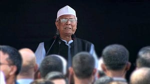 প্রিয় হাদি, তুমি থাকবে প্রতিটি বাংলাদেশির বুকের মধ্যে: প্রধান উপদেষ্টা