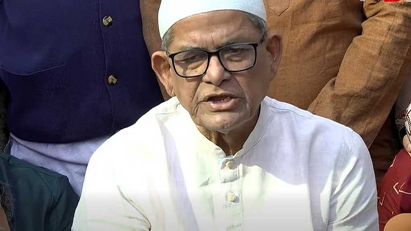 নির্জন কারাবাস থেকেই খালেদা জিয়ার ‘নানা রোগের সূচনা’: ফখরুল