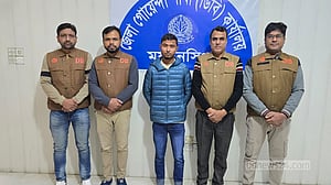 দিপু দাস হত্যা: লাশ গাছে ঝোলাতে ‘সহায়তাকারী’ অনিক গ্রেপ্তার