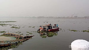 নারায়ণগঞ্জে লঞ্চের ধাক্কায় ফের ডুবলো বাল্কহেড, নিখোঁজ ২