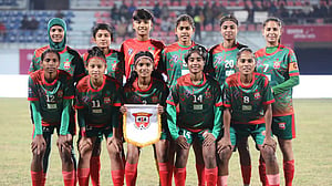 পাকিস্তানের দলের বিপক্ষে ড্র সানজিদাদের