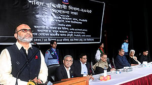 ঐতিহাসিক ঘটনাগুলো নিয়ে বিভাজনের অপচেষ্টা চলছে: ঢাবি উপাচার্য