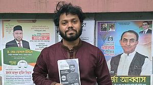 বিদেশি নম্বর থেকে ‘হত্যার হুমকি পেয়েছিলেন’ হাদি