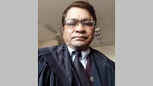 আইনজীবী প্রদীপ চৌধুরীর জামিন