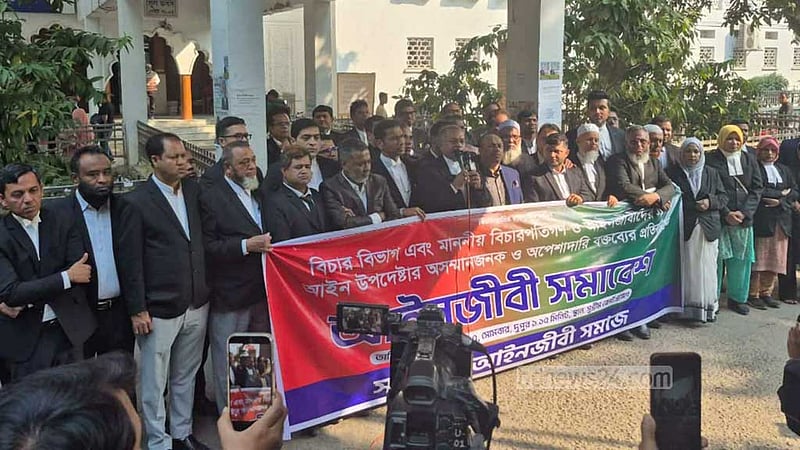 আদালত অবমাননা হয়, এমন কথা বলবেন না: আইন উপদেষ্টাকে খোকন