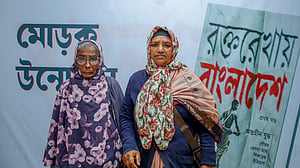 বীরাঙ্গনার আকুতি: ‘আমাদের আর অপমান কইরেন না’