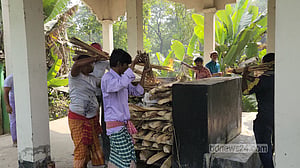 ৭ মাস হিমাগারে থাকা এক ভারতীয়ের মরদেহ সৎকার